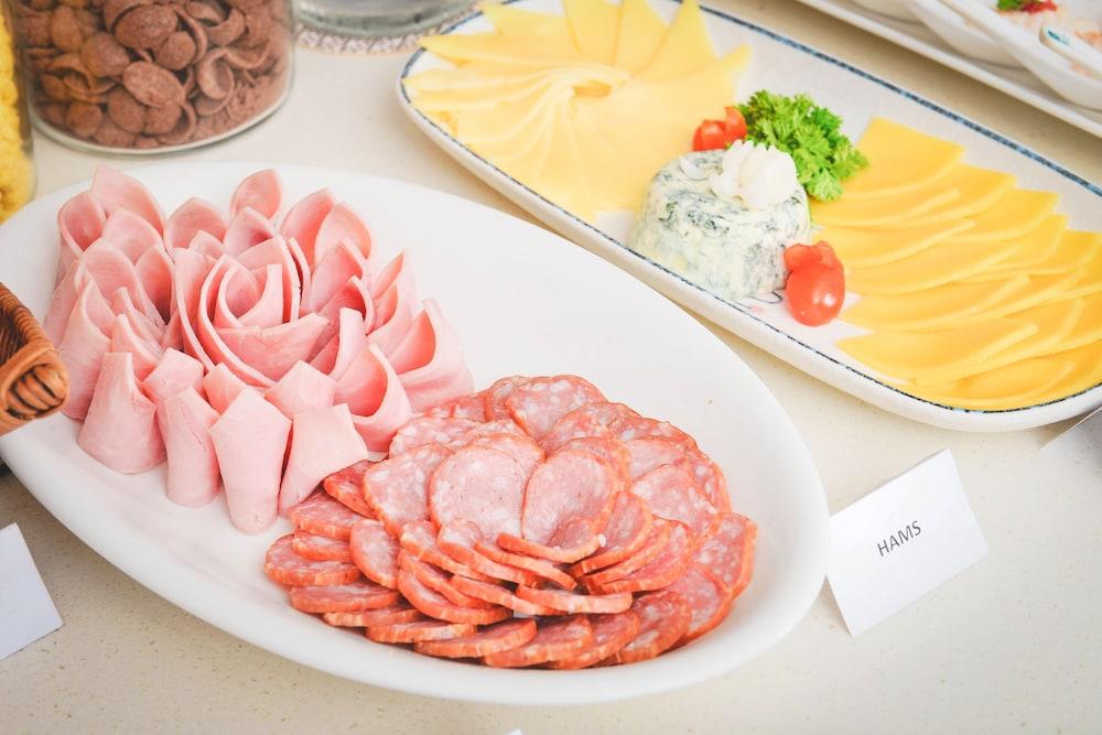 Maison De Camille Boutique Hotel Хошимин Экстерьер фото